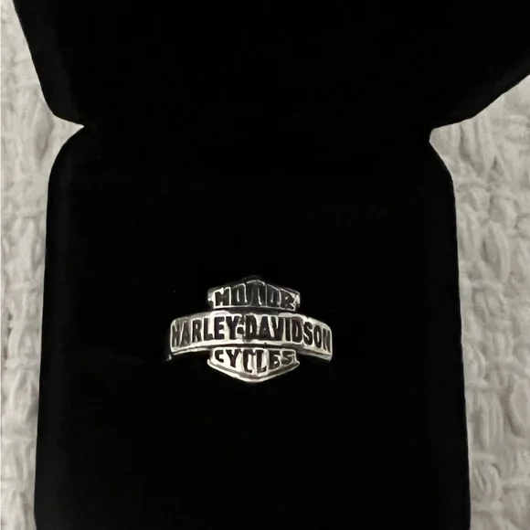Harley-Davidson Sterling Silver Bar & Shield Logo Ring, Vintage 2010, EUC - Picture 2 of 8